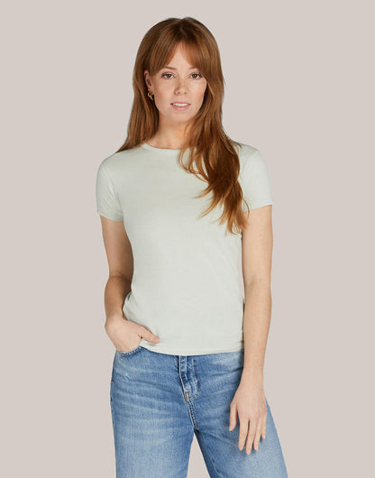 Signature Tagless Tee Women